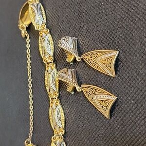 Spanish Damascene clip earrings and bracelet.